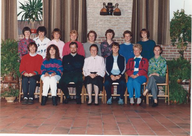 1985-1986 groepsfoto leerkrachten,Sint Martinusschool, Vrije Gesubsidieerde School, Lindedreef 18.jpg