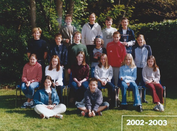 2002-2003 klasfoto 6e leerjaar B Karin Keysers,Pierenbos Gemeenteschool, Lindedreef 18 (1).jpg